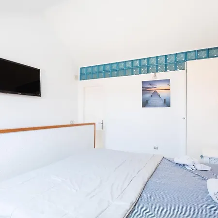 Las Americas Royal *