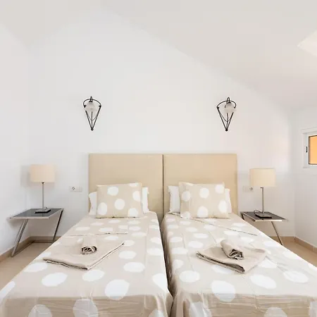 Las Americas Royal *